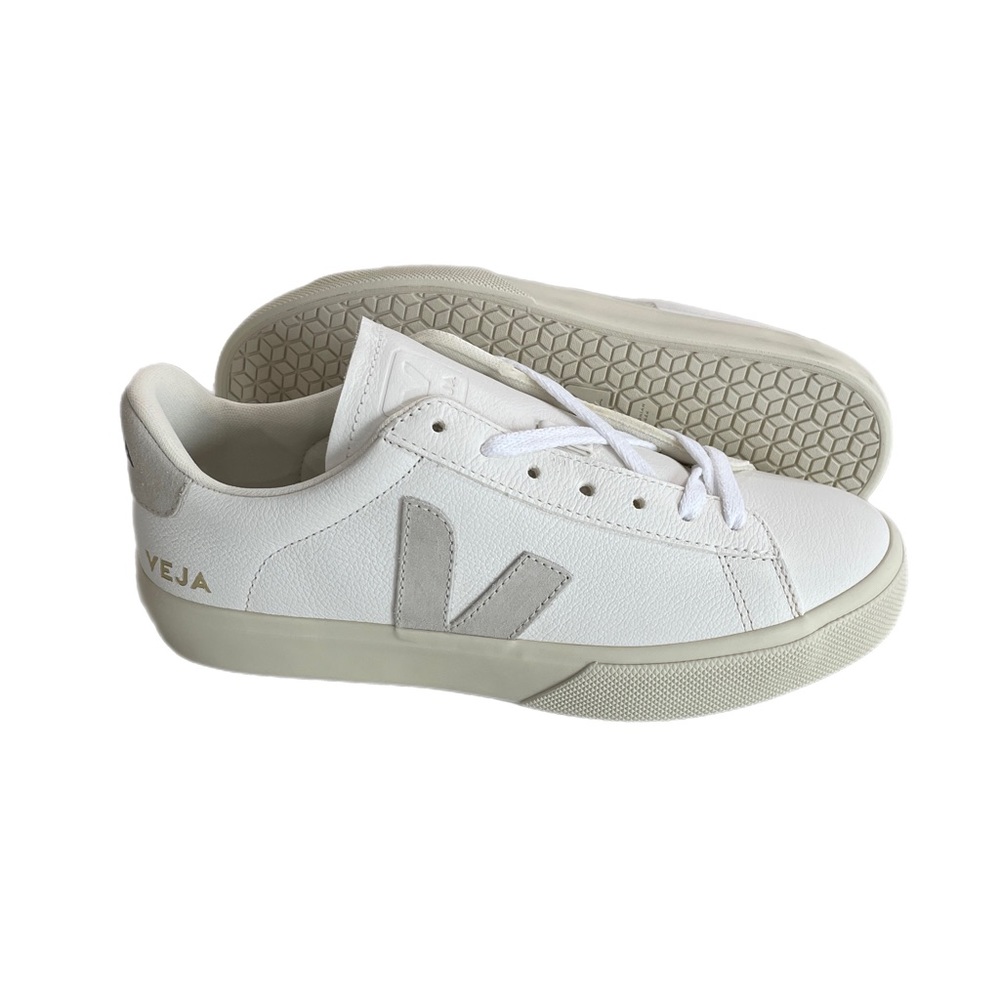 Veja Campo Chromefree leather
